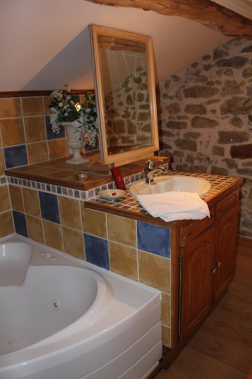 Les Vergnes Guest house 4*